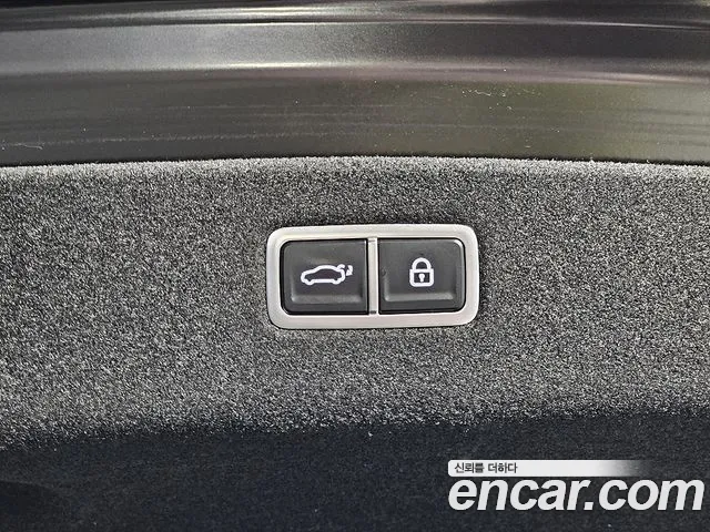 Genesis G90 — Фото автомобиля 14