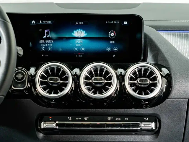 Mercedes-Benz Mercedes-Benz GLA 2022 Facelift GLA 200 — Фото автомобиля 13