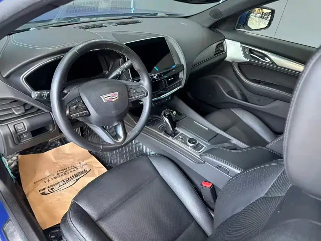 Cadillac CT5 — Фото автомобиля 10