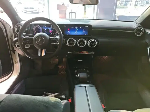Mercedes-Benz A-Class — Фото автомобиля 9