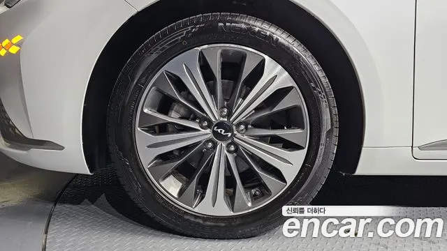 Kia K8 K8 Hybrid — Фото автомобиля 5