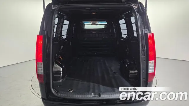 Hyundai Staria Staria Карго 3 места — Фото автомобиля 20