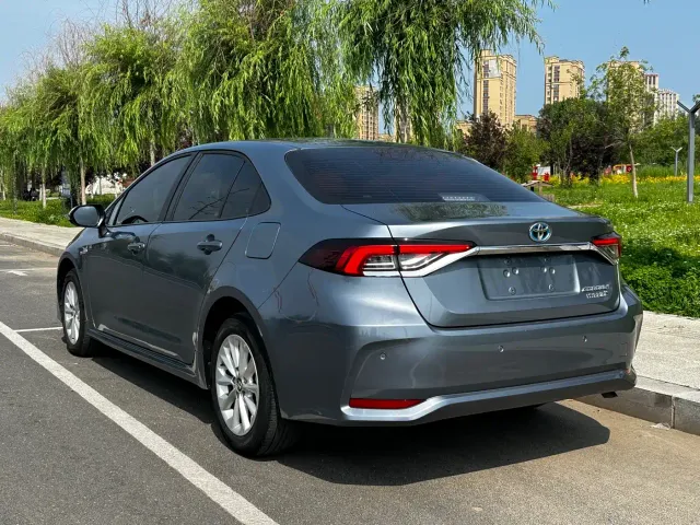Toyota Corolla — Фото автомобиля 6