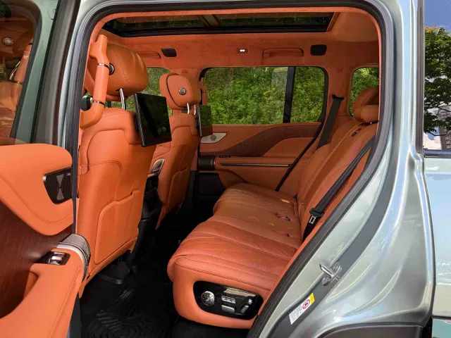 BYD U8 — Фото автомобиля 8