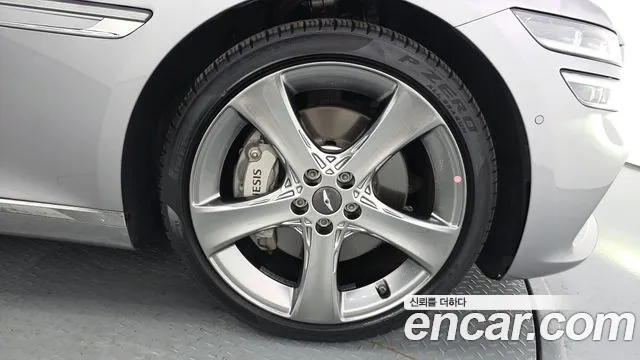 Genesis G80 Бензин 3.5 турбо AWD — Фото автомобиля 4