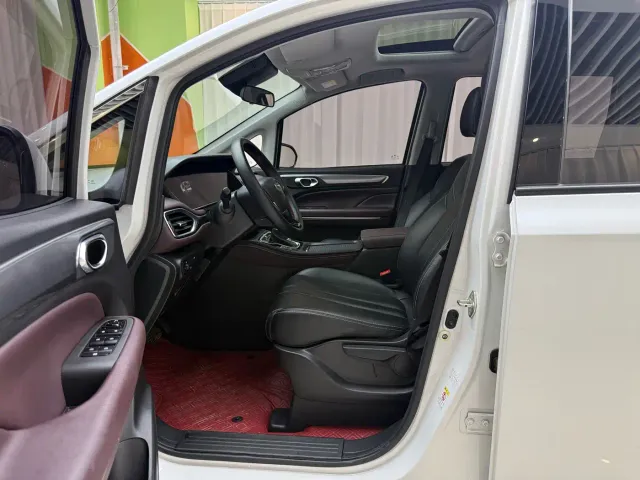 GAC Trumpchi M6 — Фото автомобиля 7