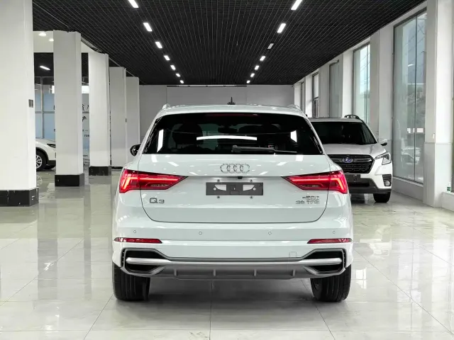 Audi Q3 — Фото автомобиля 5