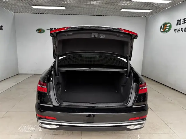 Audi A6L — Фото автомобиля 27