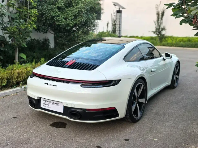 Porsche 911 — Фото автомобиля 14