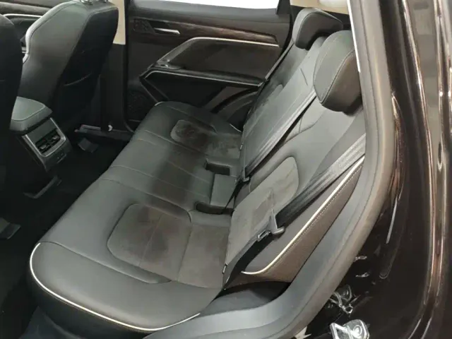 Haval H6 — Фото автомобиля 16