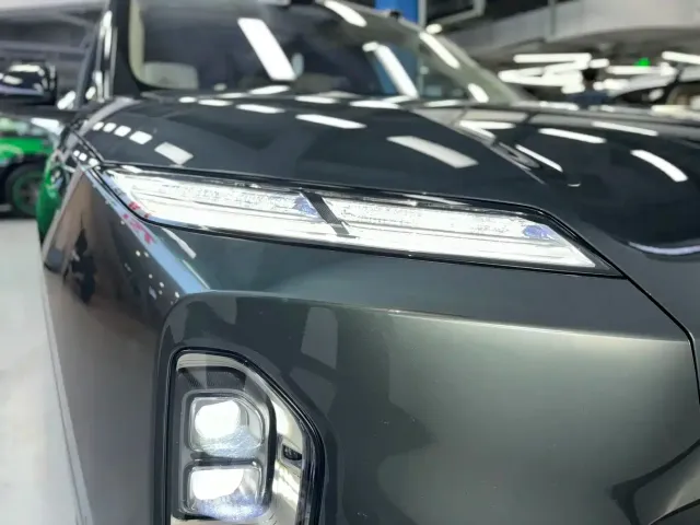 Nio ES8 — Фото автомобиля 4
