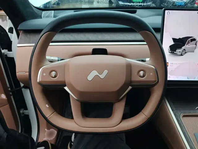 Onvo L90 — Фото автомобиля 10
