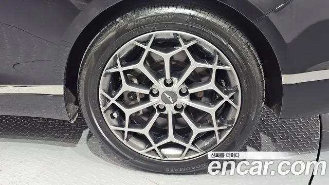 Genesis G80 RG3 — Фото автомобиля 6