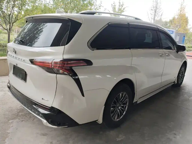 Toyota Granvia — Фото автомобиля 6