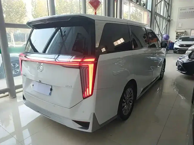 GAC Trumpchi M8 — Фото автомобиля 6