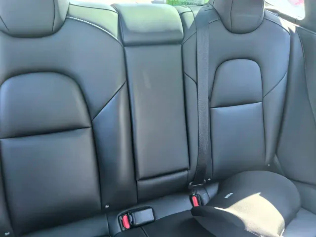 Tesla Model 3 — Фото автомобиля 19