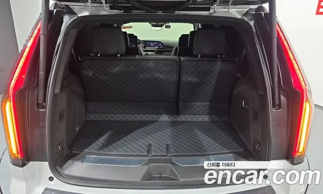 Cadillac Escalade 5th Gen — Фото автомобиля 26