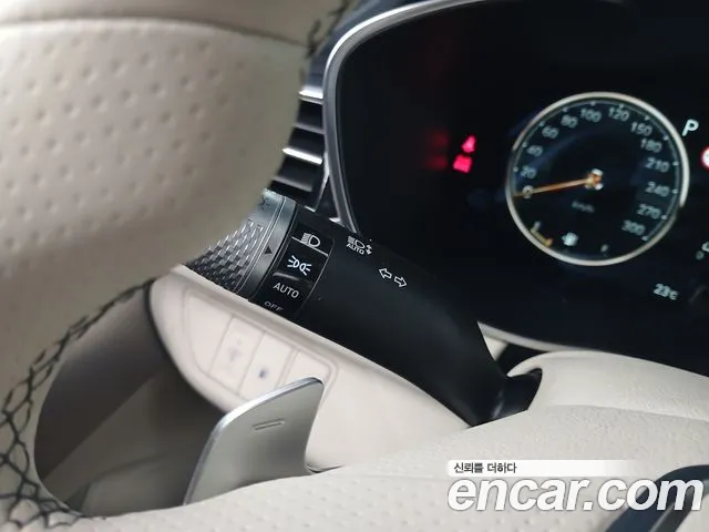 Genesis G70 New — Фото автомобиля 26