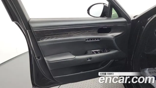 Genesis G90 — Фото автомобиля 20