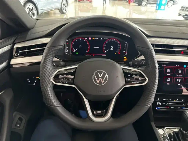 Volkswagen CC — Фото автомобиля 8
