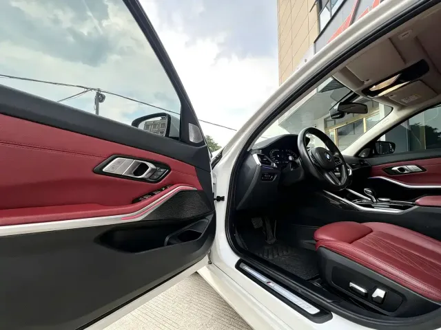 BMW BMW 3 Series 2022 325Li M Sport Package — Фото автомобиля 7