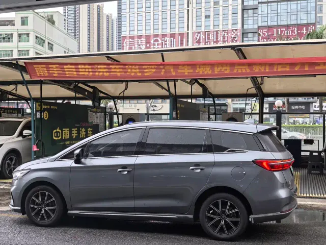 BYD Song MAX — Фото автомобиля 7