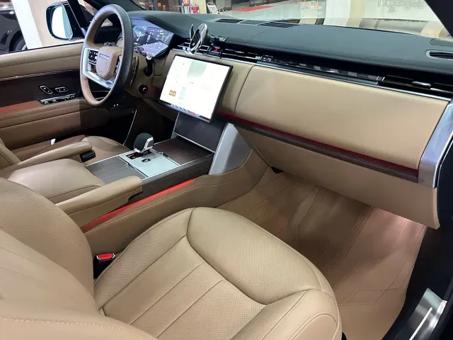 Land Rover Range Rover — Фото автомобиля 26
