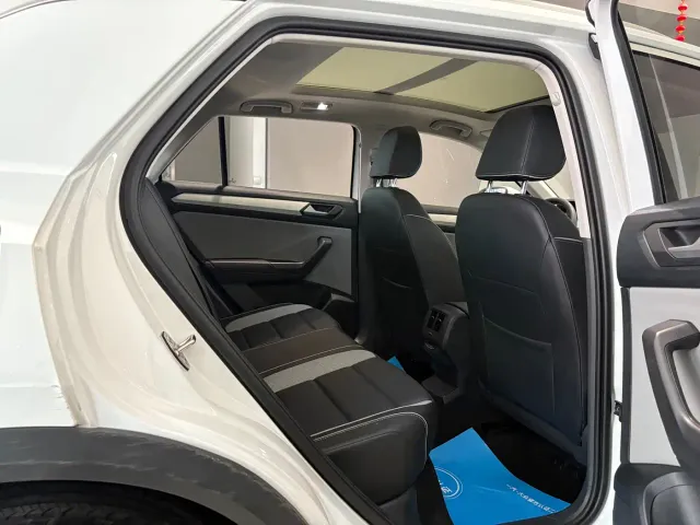 Volkswagen Volkswagen T-ROC 2024 280TSI DSG 2WD Time Edition — Фото автомобиля 15