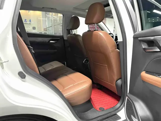 Geely Vision X6 — Фото автомобиля 10