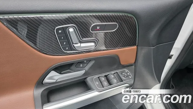 Mercedes-Benz GLB-Class — Фото автомобиля 26