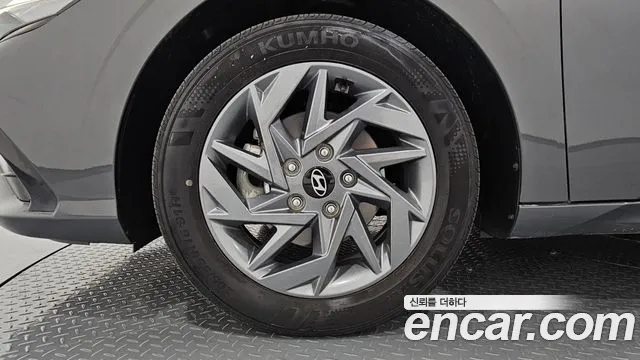 Hyundai AVANTE Новый Avante (CN7) — Фото автомобиля 5