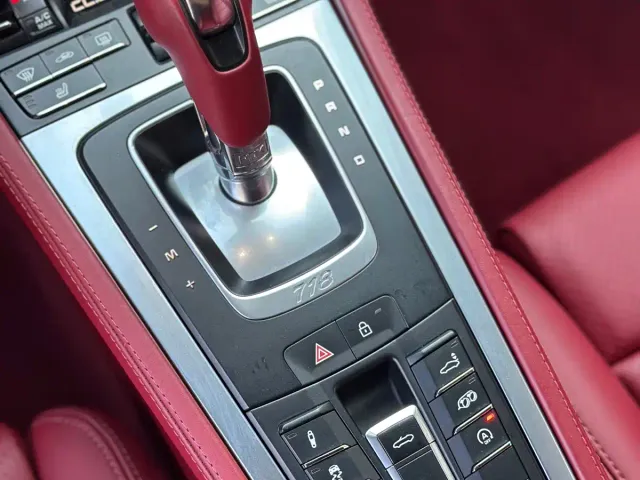 Porsche 718 — Фото автомобиля 12