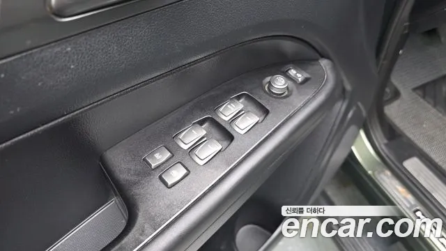 KG_Mobility_Ssangyong Rexton Новый Rexton Sport Khan Дизель 2.2 4WD — Фото автомобиля 28