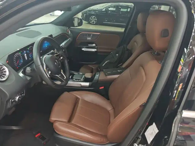 Mercedes-Benz GLB-Class — Фото автомобиля 14