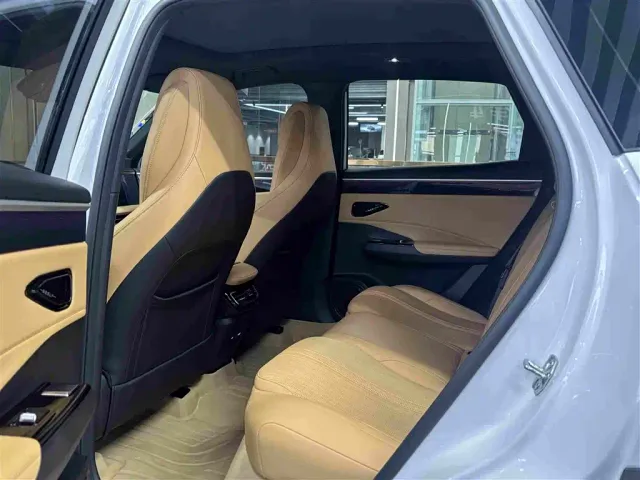 Geely Galaxy L7 — Фото автомобиля 8