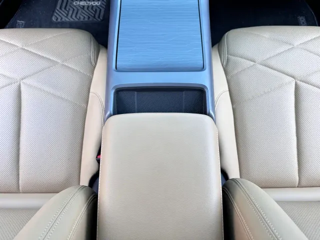 Geely Galaxy L6 — Фото автомобиля 11