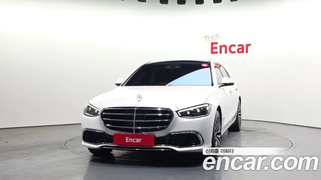 Mercedes-Benz S-Class — Фото автомобиля 3