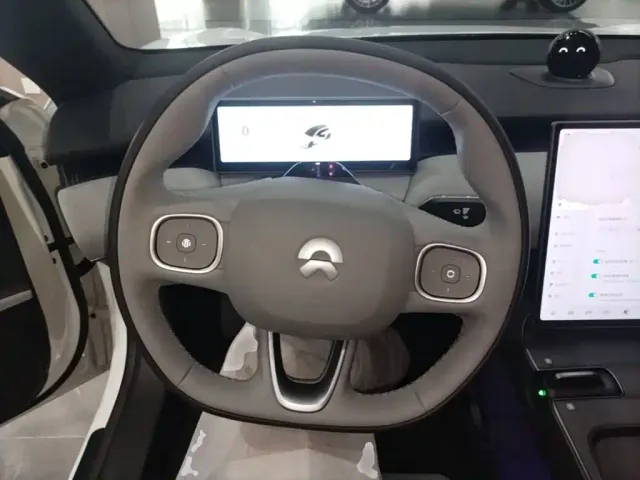 Nio ET5 Touring — Фото автомобиля 10
