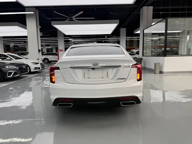 Cadillac CT5 — Фото автомобиля 12