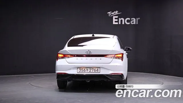 Hyundai AVANTE Avante (CN7) — Фото автомобиля 4