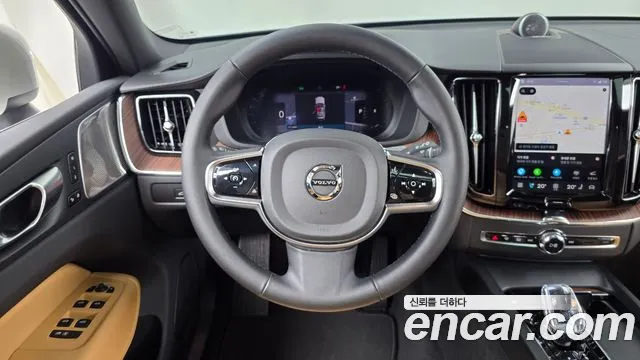 Вольво XC60 B5 Ultra Bright — Фото автомобиля 13