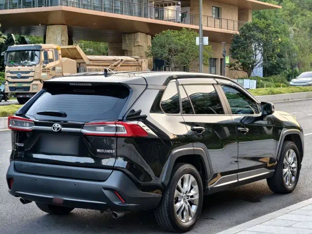 Toyota Wildlander — Фото автомобиля 14