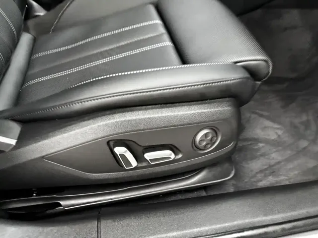 Audi A4L — Фото автомобиля 25
