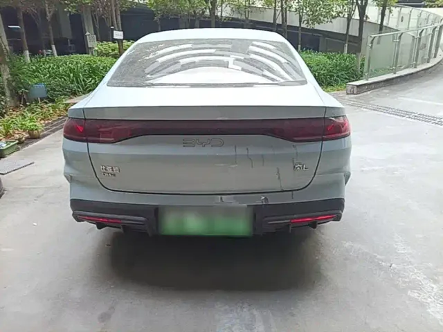 BYD Qin L — Фото автомобиля 5