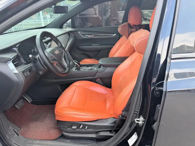 Cadillac XT5 — Фото автомобиля 4