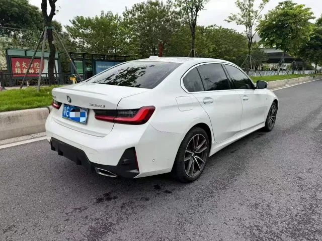 BMW 3 Series — Фото автомобиля 4