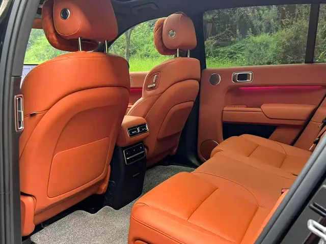 Li Auto L7 — Фото автомобиля 7