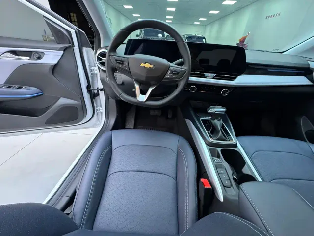 Chevrolet Monza — Фото автомобиля 13