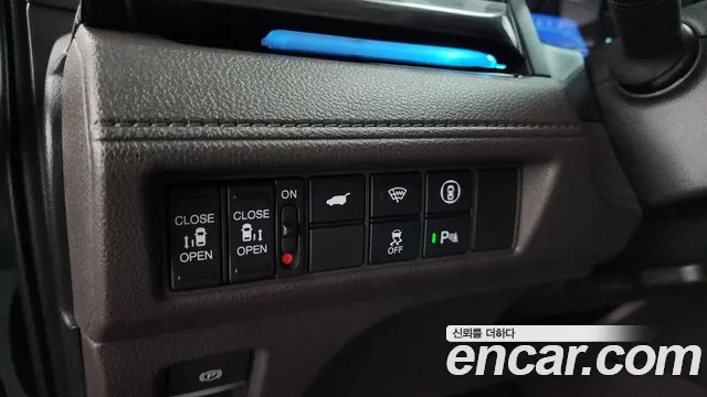 Honda Odyssey — Фото автомобиля 26