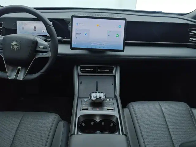 BYD Qin L — Фото автомобиля 16